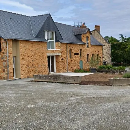 Logis De La Provosterie - Clivia Ou Crocus * Ahuillé