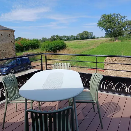 Logis De La Provosterie - Clivia Ou Crocus Ahuillé