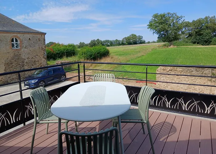 Logis De La Provosterie - Clivia Ou Crocus Ahuillé